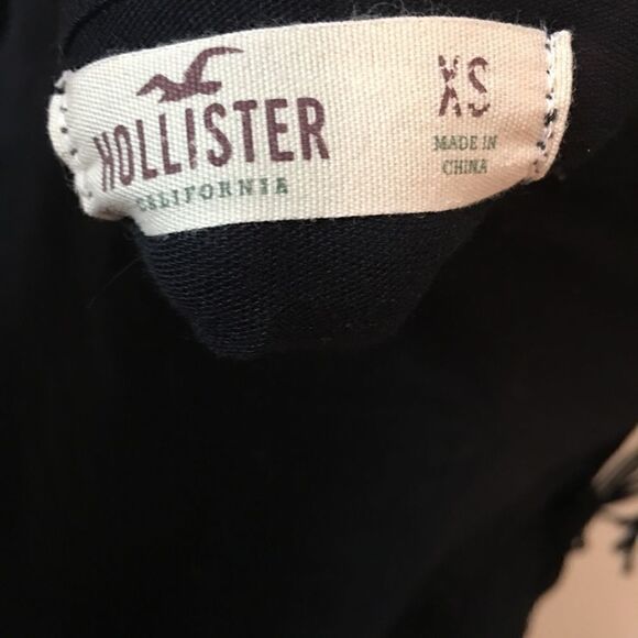 Hollister side fringe tank! Soft comfy - Picture 4 of 4